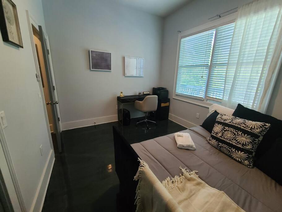 West End Modern Atlanta 3 Bedroom Bungalow Bagian luar foto